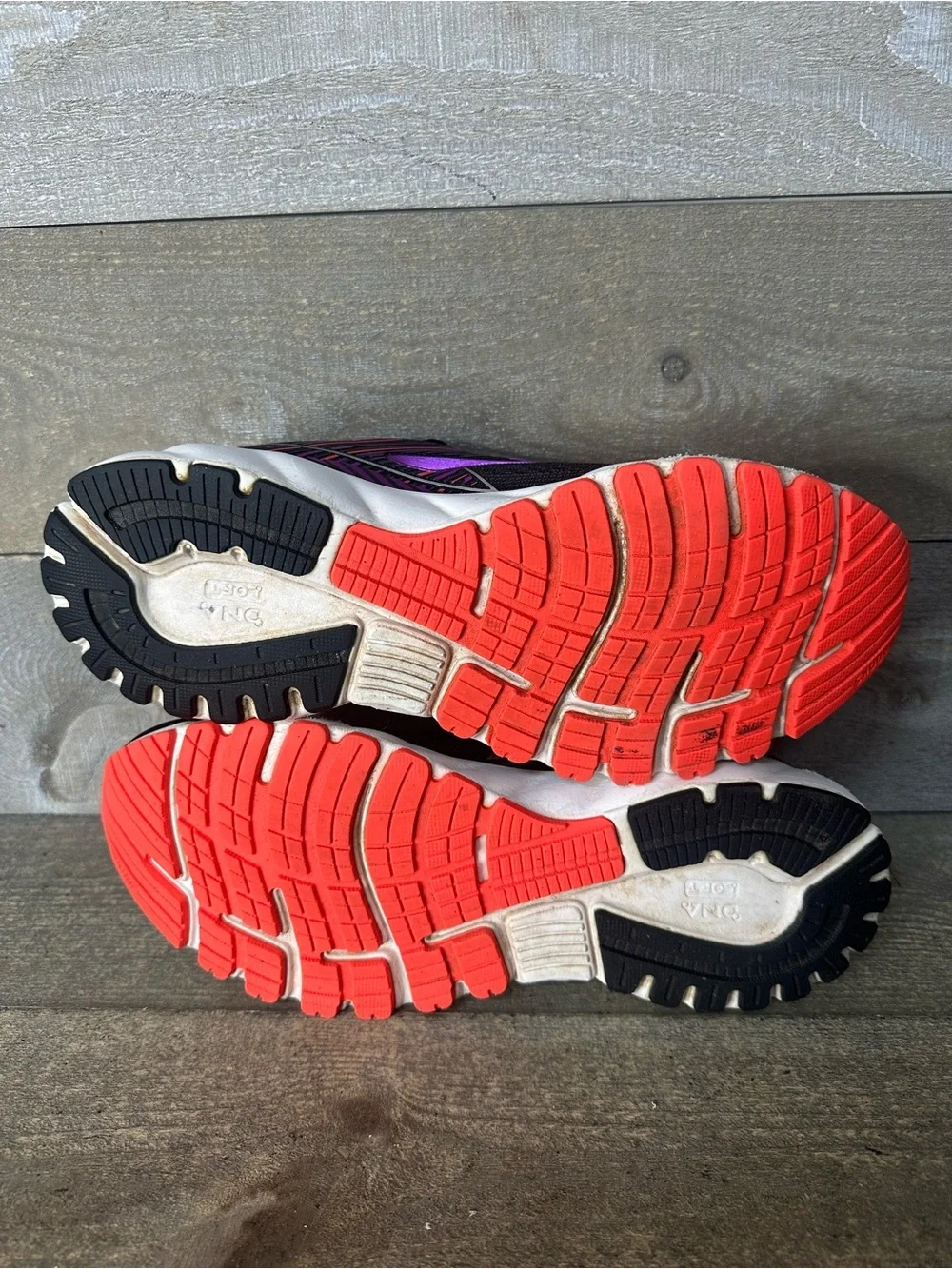 Brooks Adrenaline GTS 19 Women's Size 11.5 B Sneakers Running 1202841B080 Shoes